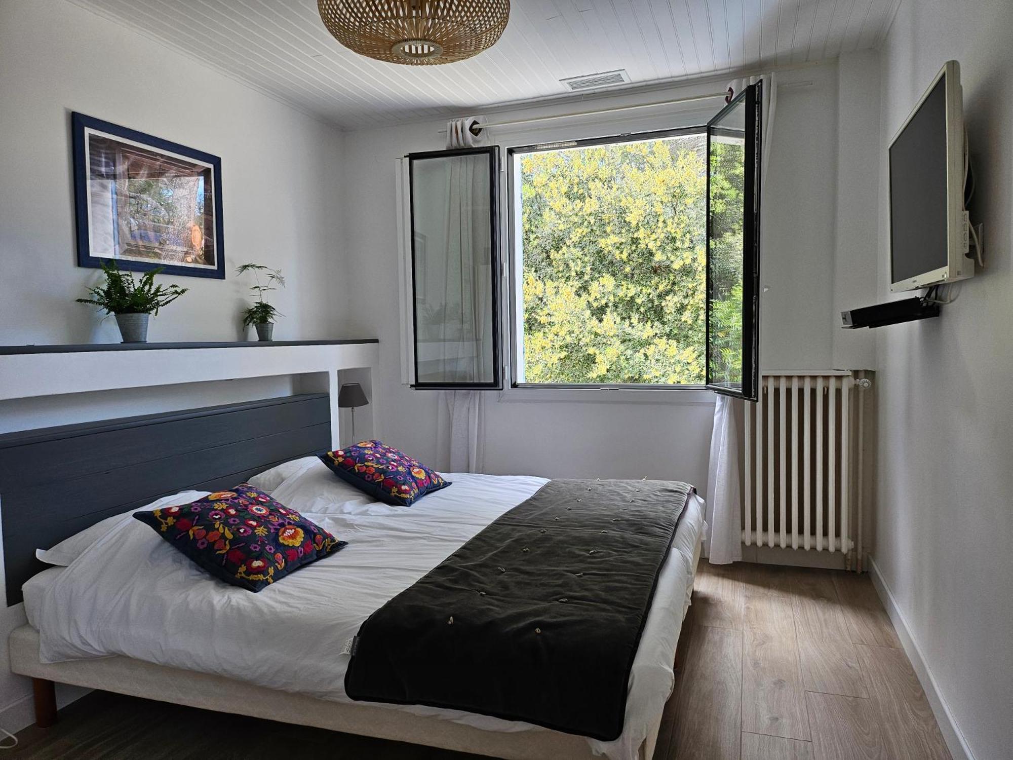 Bed and Breakfast La Luberonne Lourmarin Zewnętrze zdjęcie